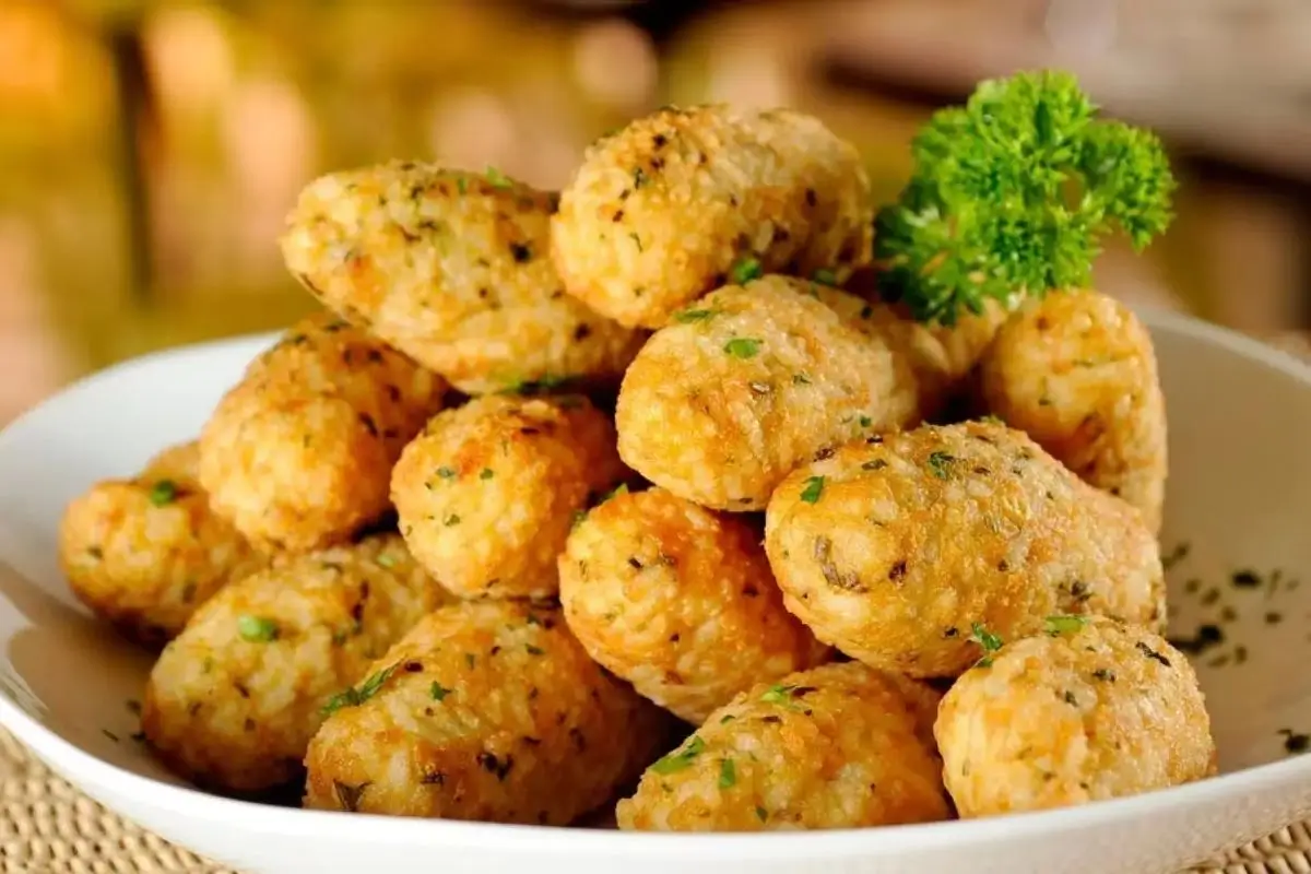 Bolinho de arroz na AirFryer: como fazer em casa e deixar todo mundo com água na boca