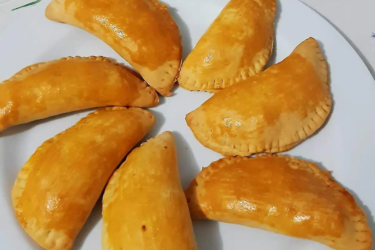 O segredo crocante: pastel de forno com palmito e azeitona que conquista corações