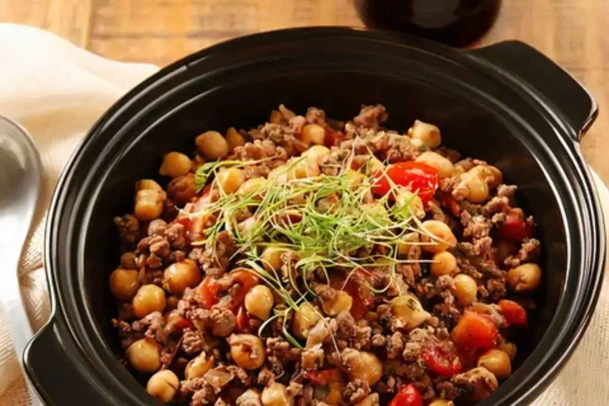 Salada de grão de bico e carne: uma combinação nutritiva e cheia de sabor