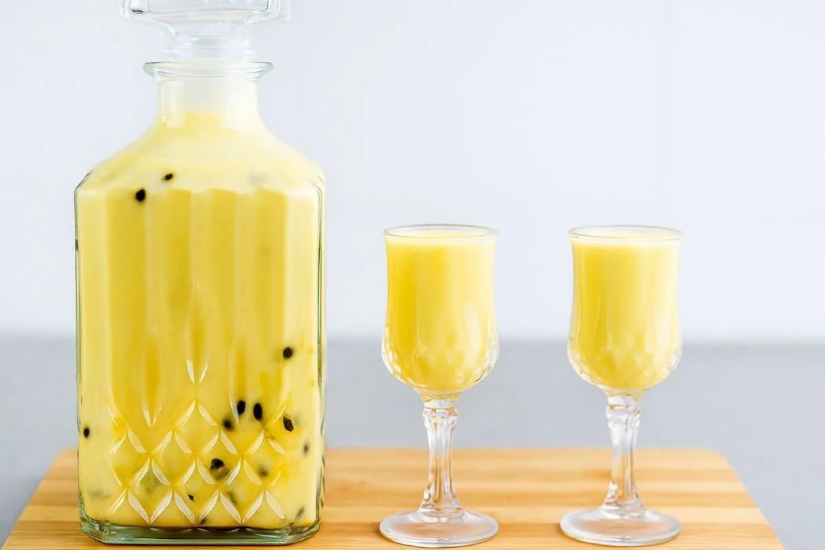 LICOR DE MARACUJÁ BEM CREMOSO