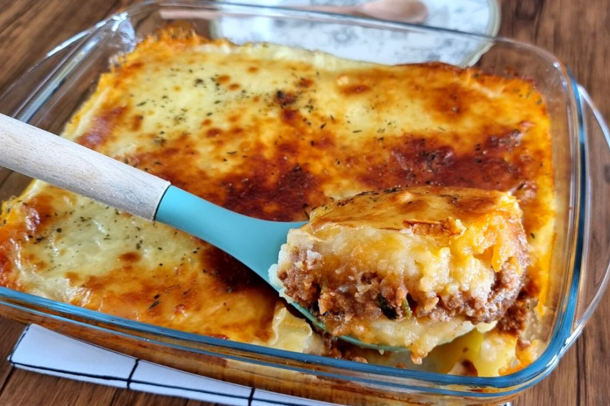 Esse escondidinho de carne tem o purê mais cremoso que já fiz